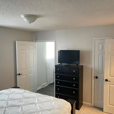 Spacious 1King Bd/2Queen Bd/* 1 Mile From I-85 Lexington Exterior photo