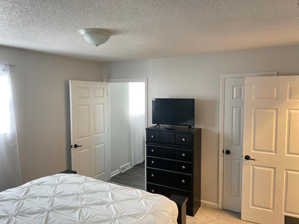Spacious 1king Bd/2queen Bd/* 1 Mile From I-85 *